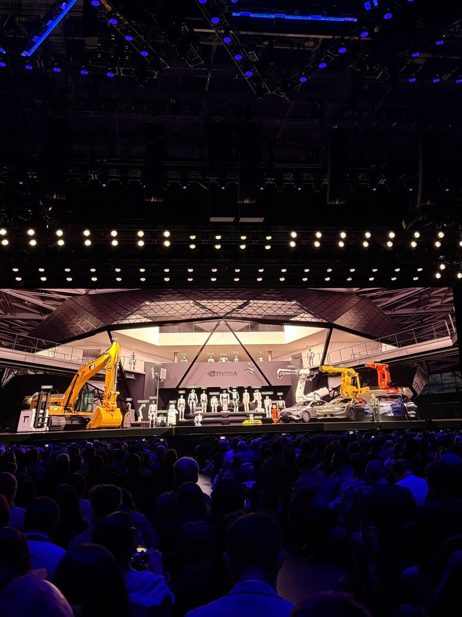 Wayve CEO Declares 'ChatGPT Moment for Autonomous Driving' at LONDON.AI Keynote